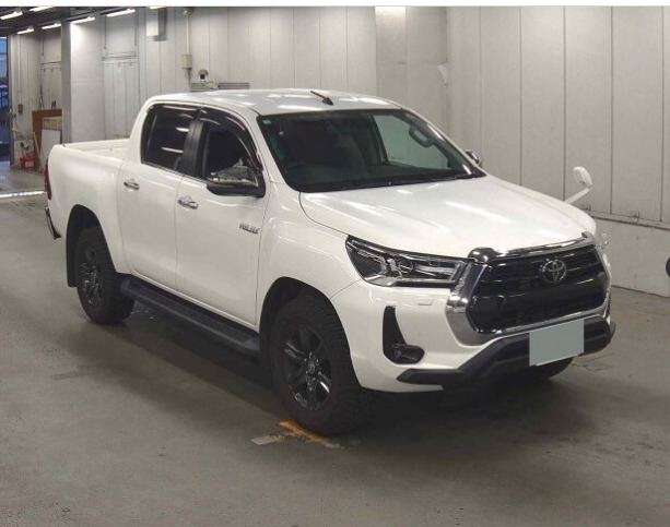 TOYOTA HILUX　2021