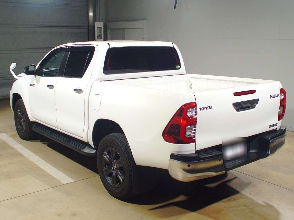 TOYOTA HILUX　2021