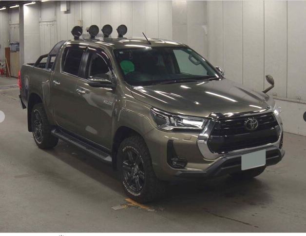 TOYOTA HILUX　2021