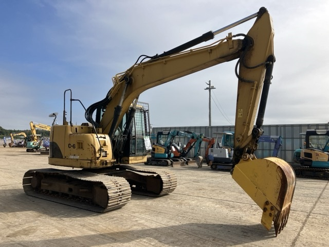 CAT EXCAVATOR