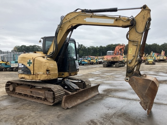 CAT EXCAVATOR