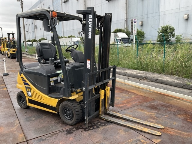 KOMATSU ELECTRIC FORKLIFT