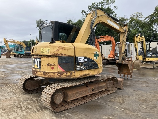 CAT EXCAVATOR